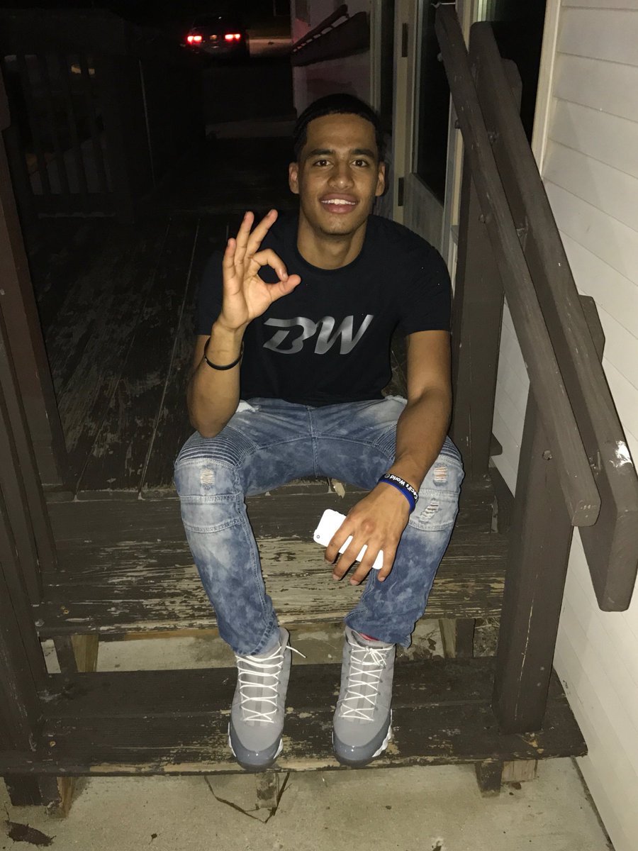 steph2humble's tweet photo. Live in Paradise young... #RipBWingo Forever ๐ https://t.co/BExPFCedqH