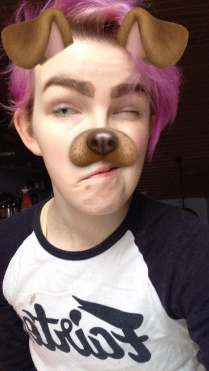 xanderuwu's tweet photo. i hate this filter it makes everyone else look cute but it makes me look like an actual turd #bringbackthedeerfilter https://t.co/ZQZB5aFXlR