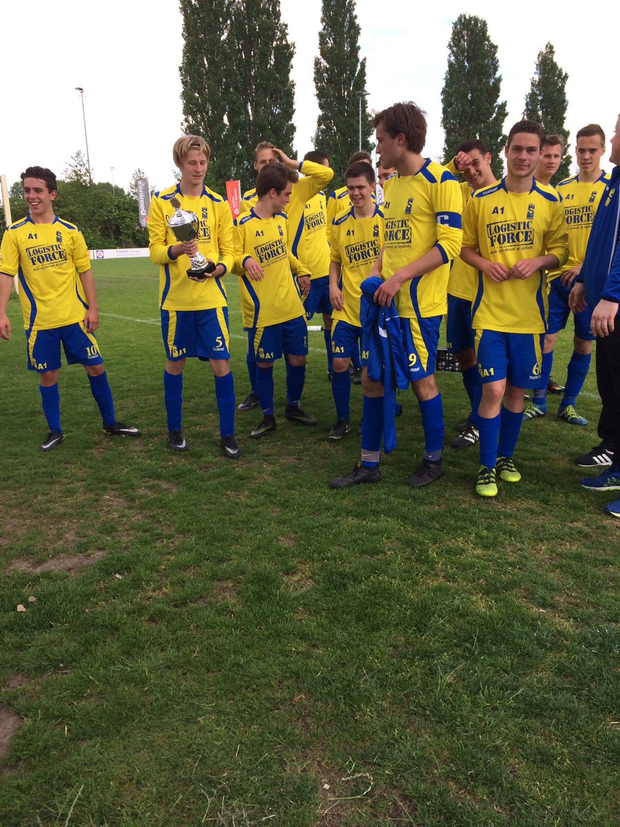 Bij de 019 zijn de mannen van <a href="/RKSVSarto/">RKSV Sarto</a> districtskampioen! Gefeliciteerd!