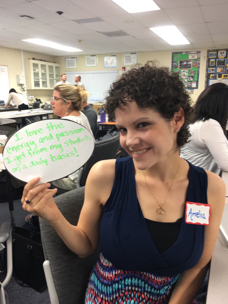 RedmondRocks's tweet photo. Excited for kinder! #fss_stem @FSS_FUESD https://t.co/7aYpgfurBg