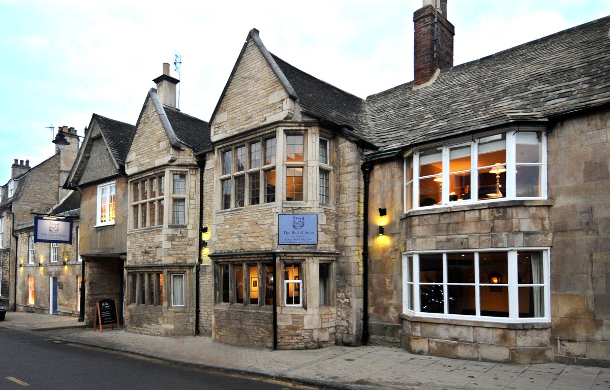 thebullandswan's tweet photo. #Saturday hop over to our #NEW #blog @thebullandswan read the latest #News from the team https://t.co/awnjGnKCw7 RT #BlogLovers https://t.co/OYC48rQH35