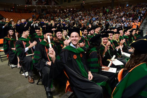 campbell__med's tweet photo. "You are the next generation of physicians for North Carolina, the Southeastern United States and the nation." - Dean Kauffman #CUSOM2017 https://t.co/cnPiN0QlzX