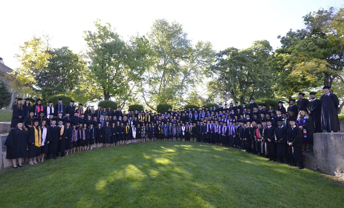 collegeofidaho's tweet photo. #Yotes2017 We love you! Congratulations on your graduation! We look forward to everything you'll achieve! #YoteFam #ClassOf2017 https://t.co/uN2LWjbKKx
