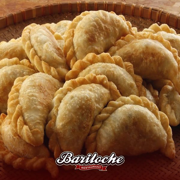 barilocheresto's tweet photo. Unas ricas empanadas fritas de queso como aperitivo caliente, ¿Qué les parece?. https://t.co/q0J6QO0GGv