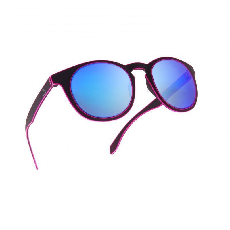 seagatehastings's tweet photo. Get ready for summer with a gorgeous pair of @alsteca #sunglasses . 
#Hastings #Menswear #Fashion
https://t.co/vR0IY4oFlr https://t.co/nlHMLOndzs