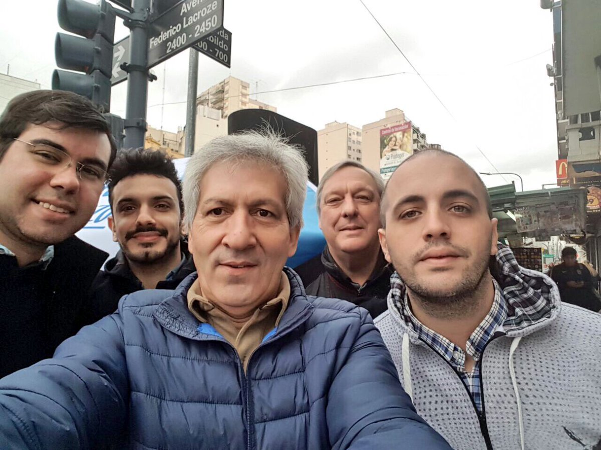 CorrienteAmplia's tweet photo. 📍AHORA| #CorrienteAmplia en Cabildo y Lacroze. https://t.co/ag26UPhNcW