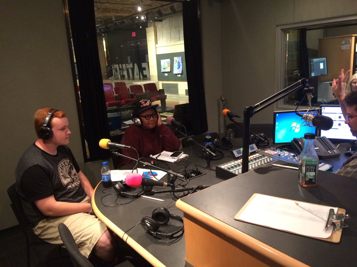 SSiplak's tweet photo. Streaming the Future now live on https://t.co/4pQPB49sdj! Noon to 4. @pghyouthexpress @slbradio #YouthVoice #CatchTheFuture https://t.co/K7qoIuSymb
