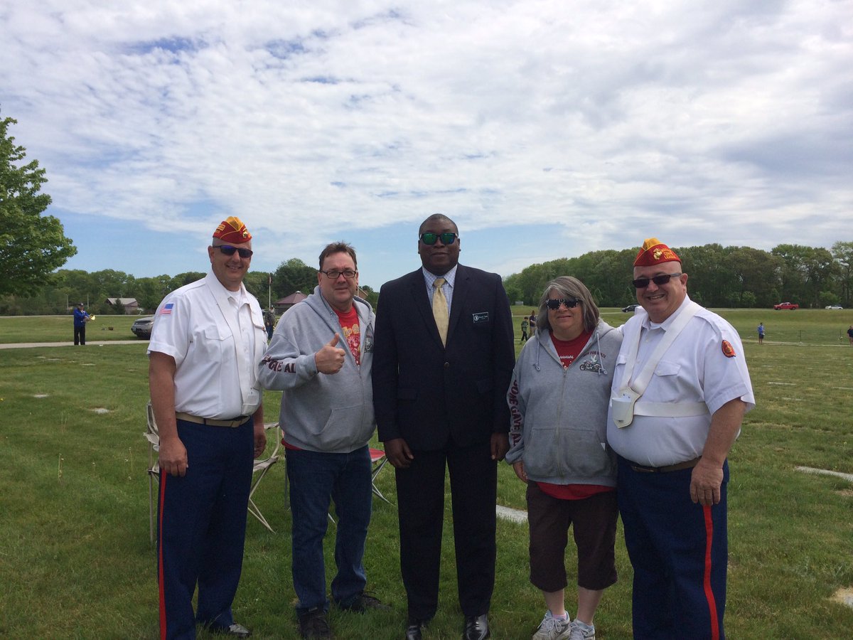 RIVetsDirector's tweet photo. #EchoTaps brings all of us together for our @RIVeterans @RINationalGuard - remember, honor & teach https://t.co/dZYTWRvHjV