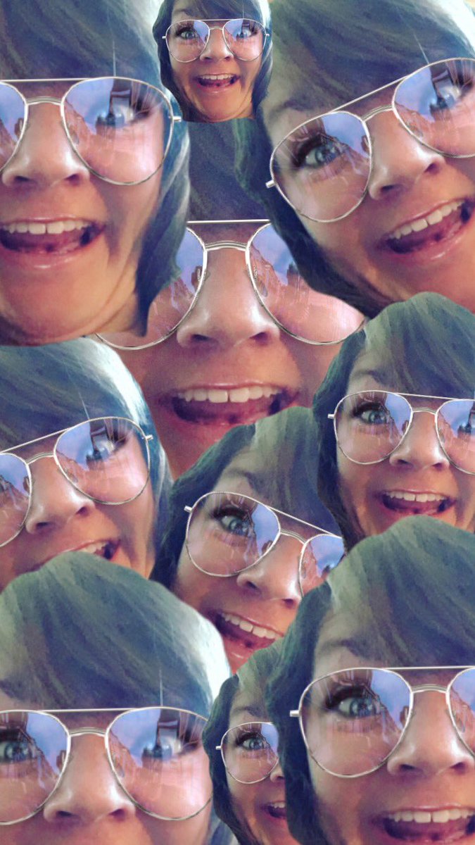 SellJennarously's tweet photo. If you want to see more pictures of me, come to my grad party from 12-3! We've got ice cream and breadsticks, what more do you need? https://t.co/KkTYiJGaiW