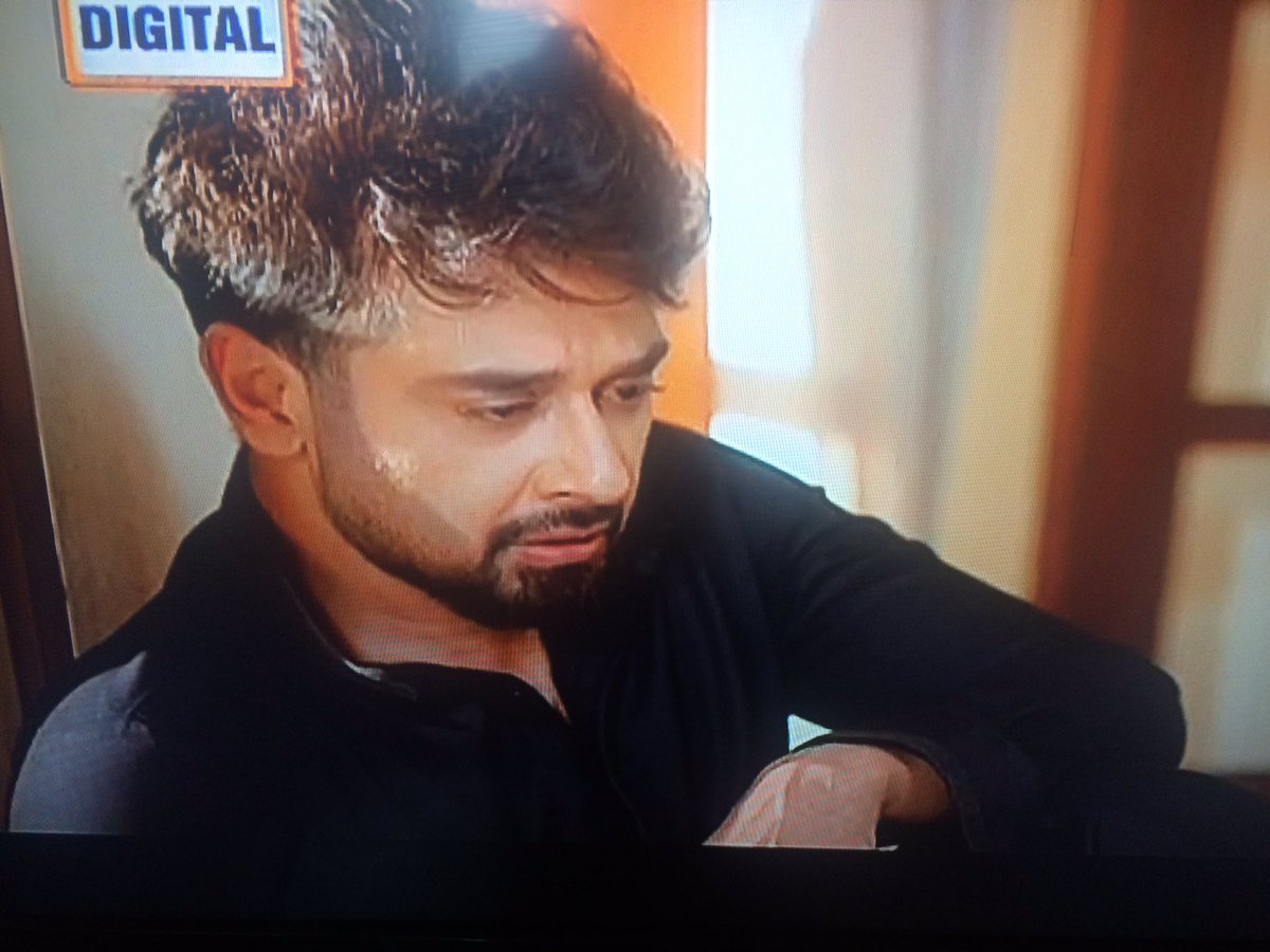 fq_fan's tweet photo. @faysalquraishi #Zakham #BeingKhawar #UAlwaysProves that #UDeserved to be #CalledBest❤🙌🏻👏🏻👍🏻 #BestIsAlwaysBest❤👍🏻👏🏻👏🏻👌🏻 https://t.co/YBsVFBvam0