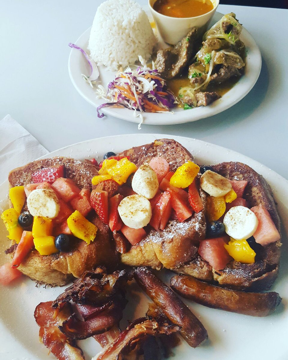molia_co's tweet photo. ¿Qué desayunaron? Nosotros bien light. 
#comidabienhechaPR  #PuertoRico  #foodies #PREats #foodporn #frenchtoast #bistec @jorgearraiza https://t.co/hP11X4XAK1