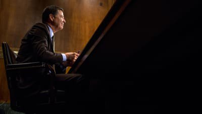 GerenciaVzla's tweet image. James Comey’s obsessive note-taking: a smart strategy 4 surviving #DifficultBosses &amp;amp; advance your #career: ow.ly/XrHr30bTzaA
#FBIHack