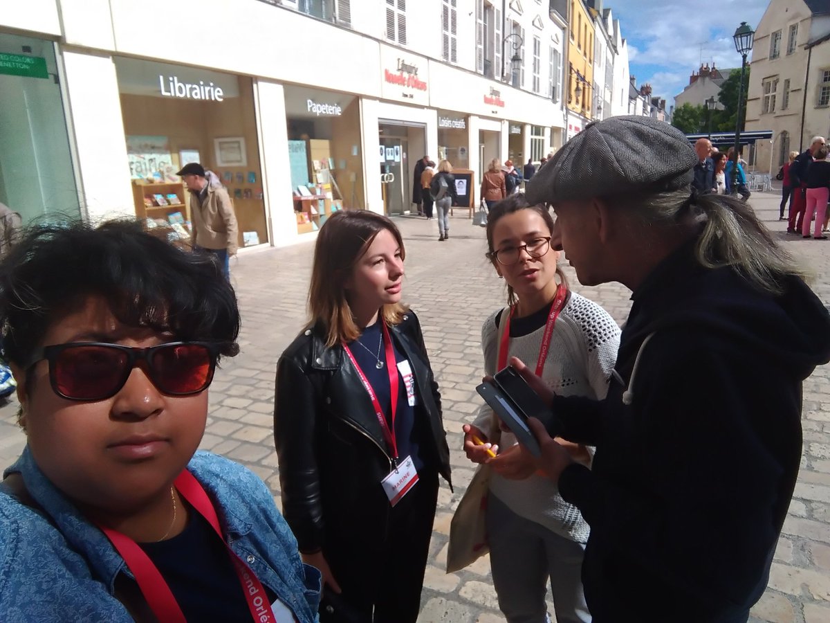 LocolocoOrleans's tweet photo. Les enquêtrices #Locoloco #SWOrleans #DansLaVille https://t.co/L4jTE7VhBr