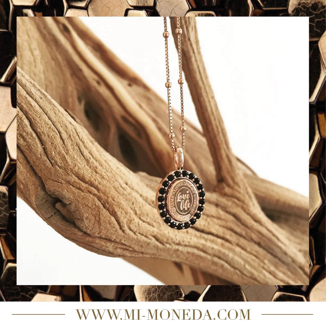 MiMonedaIreland's tweet photo. L O V E L I F E #MiMoneda #MMVintage
β Products shown: Astoria Necklace and Lolita Pendant https://t.co/25o9T7KBKc