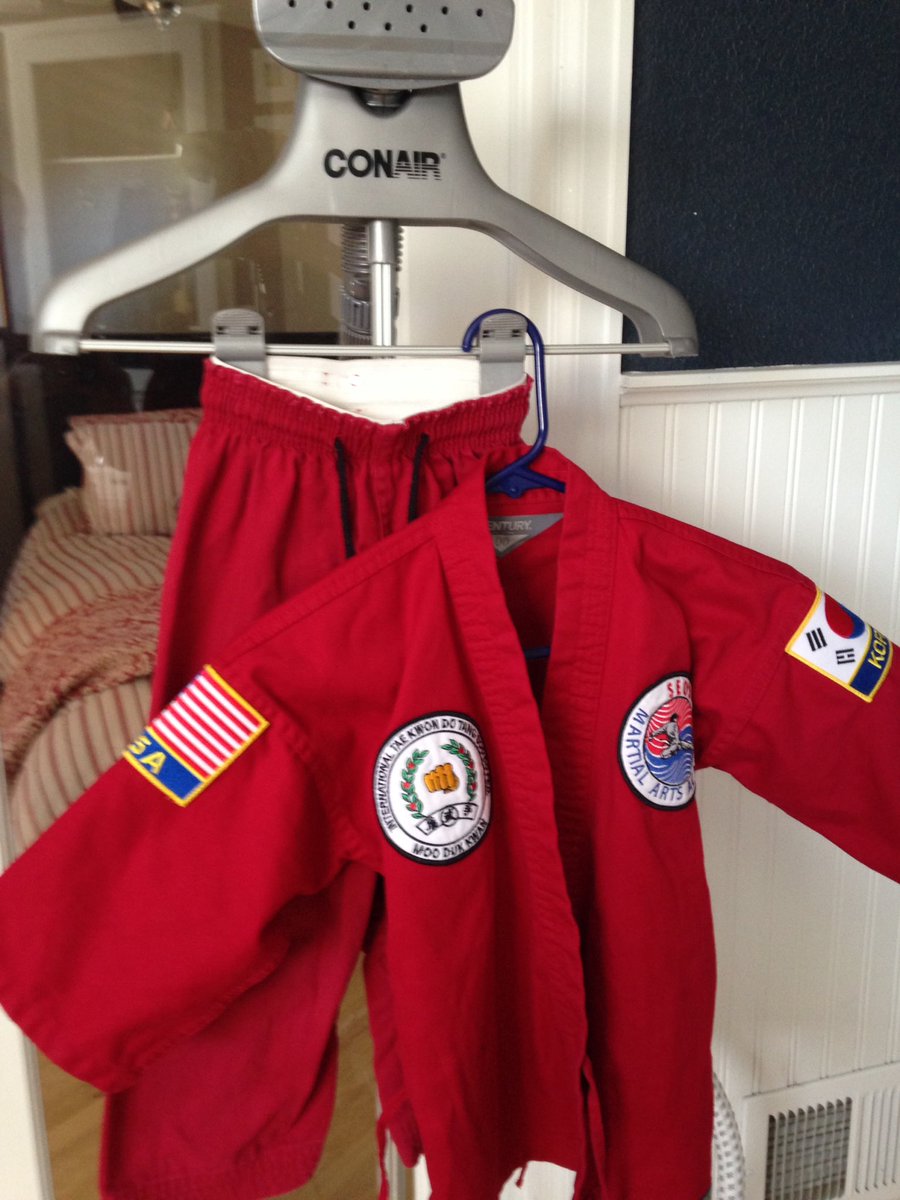 nbsloan's tweet photo. It's graduation day! Ready. Set. Blue Belt! #goteamsloan #tangsoo #caboose @sloant https://t.co/6NuoCu3SFJ
