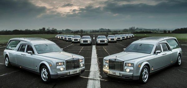 Lymnluxury's tweet photo. @luxurymotorshow - Kirsty &amp; Luke from LLVH will be at the show this Sunday - for more info visit: https://t.co/eWKXgKFI9g https://t.co/k9zMnqEp5Y
