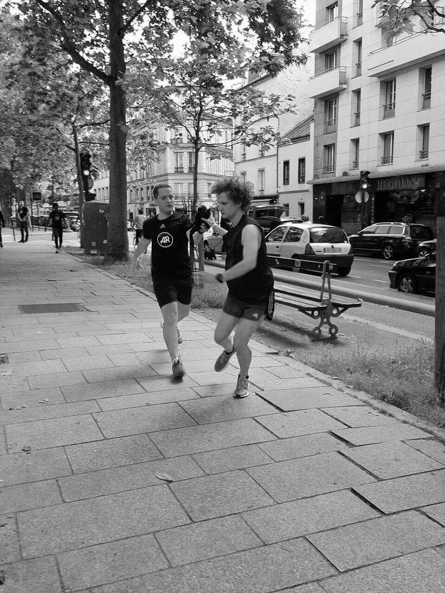 AR_Republique's tweet photo. #WhyIRunRepublique , la folie des dernières heures, l'explosivite des runners #PureBOOST DPR https://t.co/dtkBjag3iZ