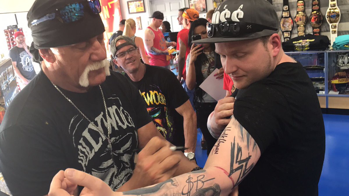 BanksClubGER's tweet photo. Finally i got the signature of the #immortal @HulkHogan tattoed. Whatcha gonna do about this brother ? https://t.co/x31tn2AeZ2