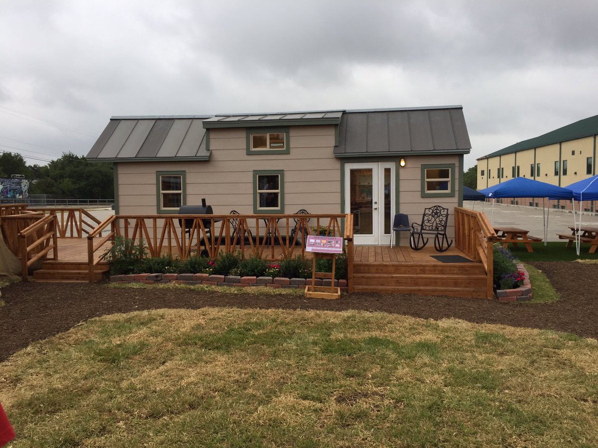mirnanegovetic's tweet photo. Inviting city council members to come check out our tiny homes @Ron_Nirenberg @cmraylopez today from 9-4 at Construction Careers Academy https://t.co/UhdAAKgEJf