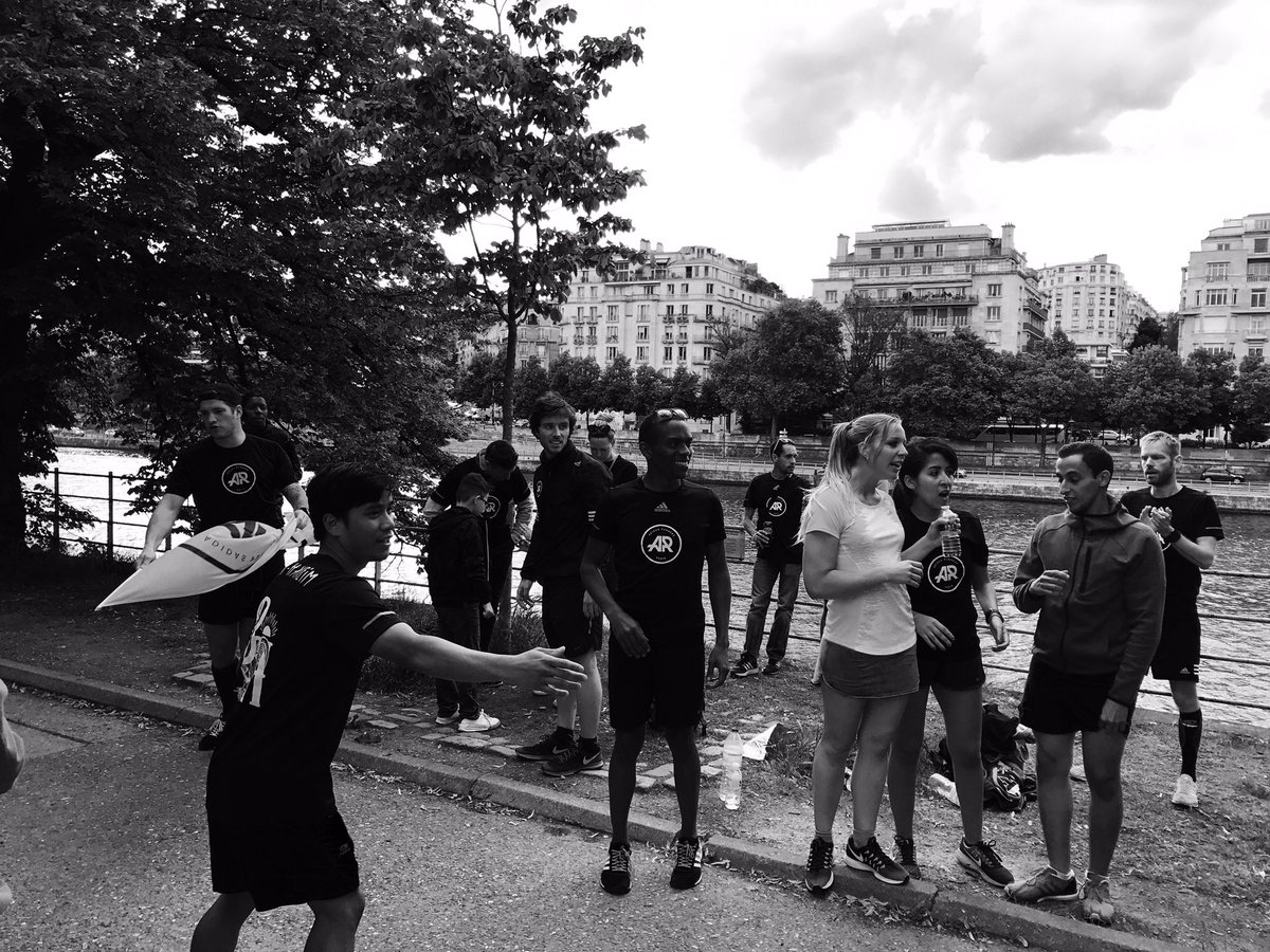 alexdovergne's tweet photo. Les derniers relais pour les 2 dernières heures de la #24hstreetrace ! #whyirunbirhakeim #whyirunparis #pureboost #adidaswomen https://t.co/uYfFlVYNUP
