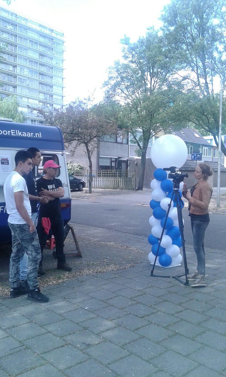 KoffieCaravan's tweet photo. Wij zijn vandaag uitgebreid gefilmd voor een promotiefilm van het Oranjefonds. https://t.co/BaIxZ96fag