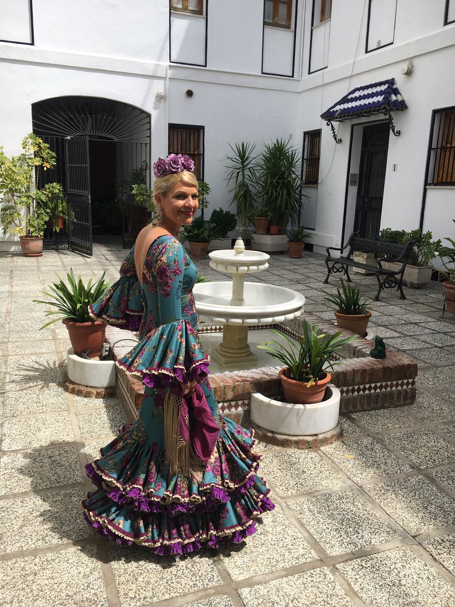 pabloretamero_'s tweet photo. #depedacitosdeti #desdeeljardindelosueños #flamencasunicas #flamenca2017 #flamencastyle #weloveflamenco2017 #modoflamenca #modaflamenca https://t.co/5PiuqojW0i