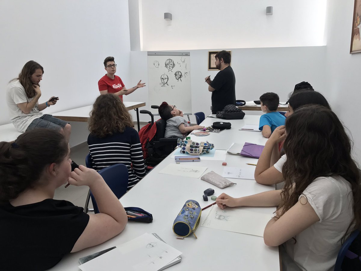 kbzojoven's tweet photo. Así marchan las clases de Comic Manga. #kbzojoven #redesmurcia @REDESMURCIA1 @CabezodeTorres https://t.co/N15LjoO2De