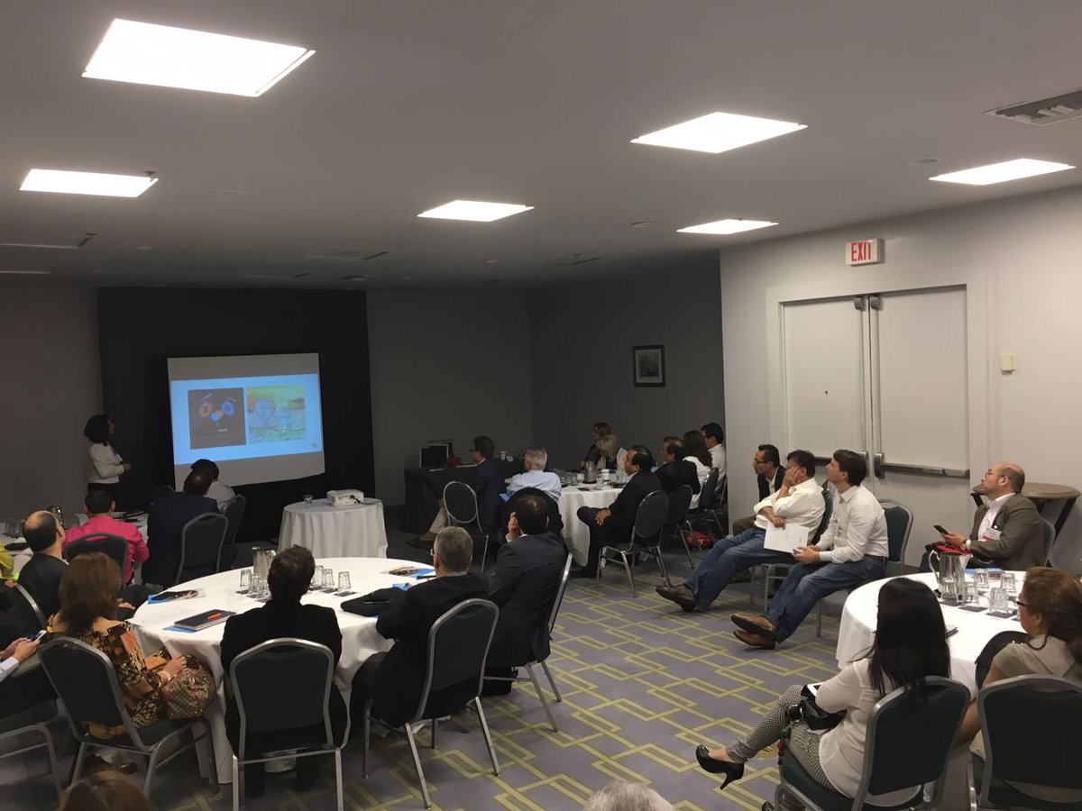 angelacaroqf's tweet photo. #e4platam Empoderamiento del Paciente mediante educación y coaching #Welii #Micromedex https://t.co/PznqyU0b8d
