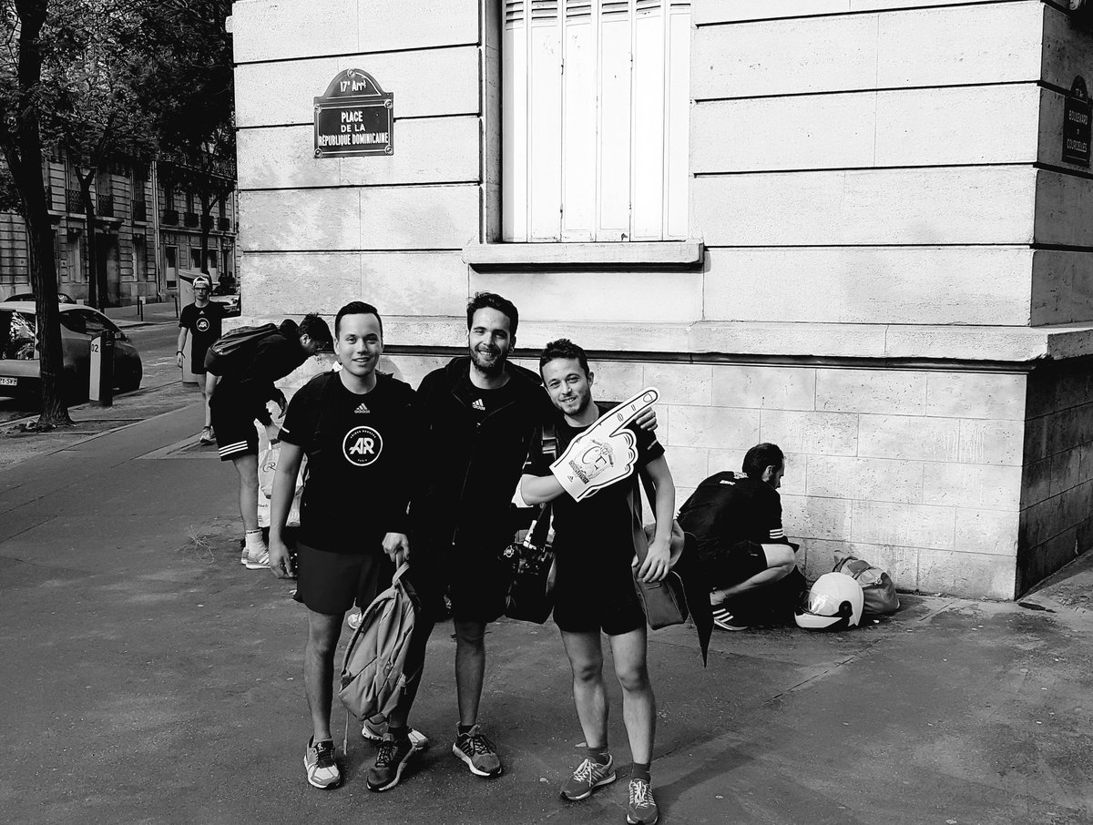 Devyllrun's tweet photo. Chaaaaamps elysees !!!
#whyirunchampselysees #pureboost DPR #pureboostdpr #whyirunparis
#24hstreetrace https://t.co/8myZzE9GRc