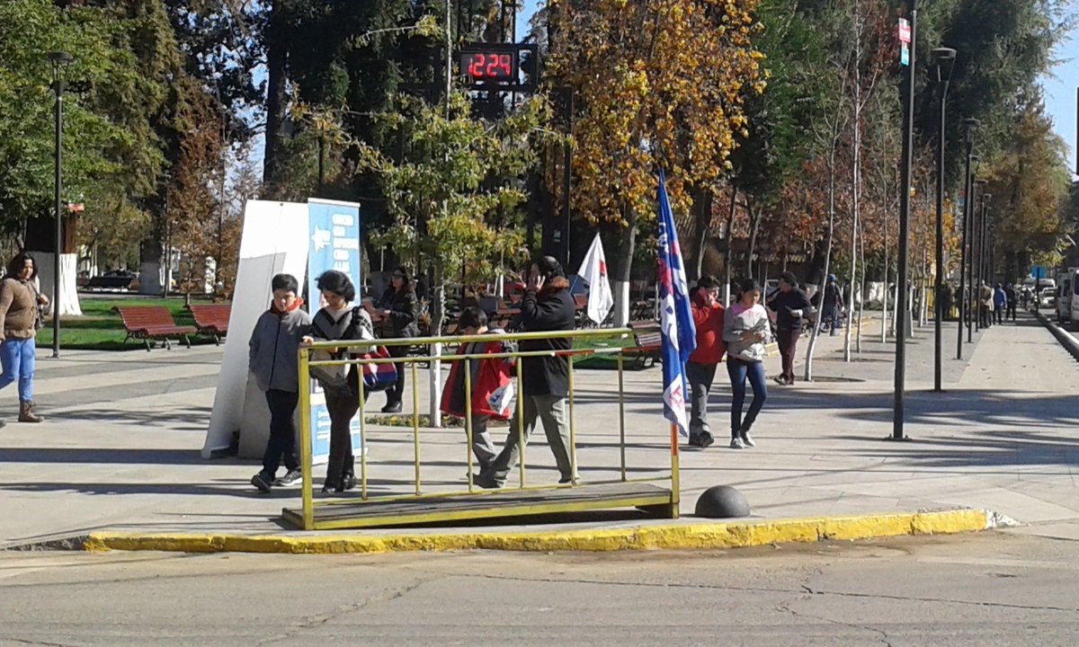ProSextaRegion's tweet photo. Ahora #StandPro en #PlazaDeArmas #RENGO Súmate #PROcesoDeCambio #PresidenteMarco @LosPROgresistas @marcoporchile @radiorioclaro https://t.co/FHbvYwXRL9