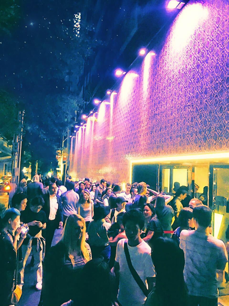 Nishiazabu Alife 皆様 今宵もa Lifeは満員御礼です ご来店した事がないお客様にも楽しんでいただけるよう日々partyのご提案をさせていただいてます 従業員一同心よりご来店お待ちしてます Roppongi Nishiazabu Alife Club Tokyo Party