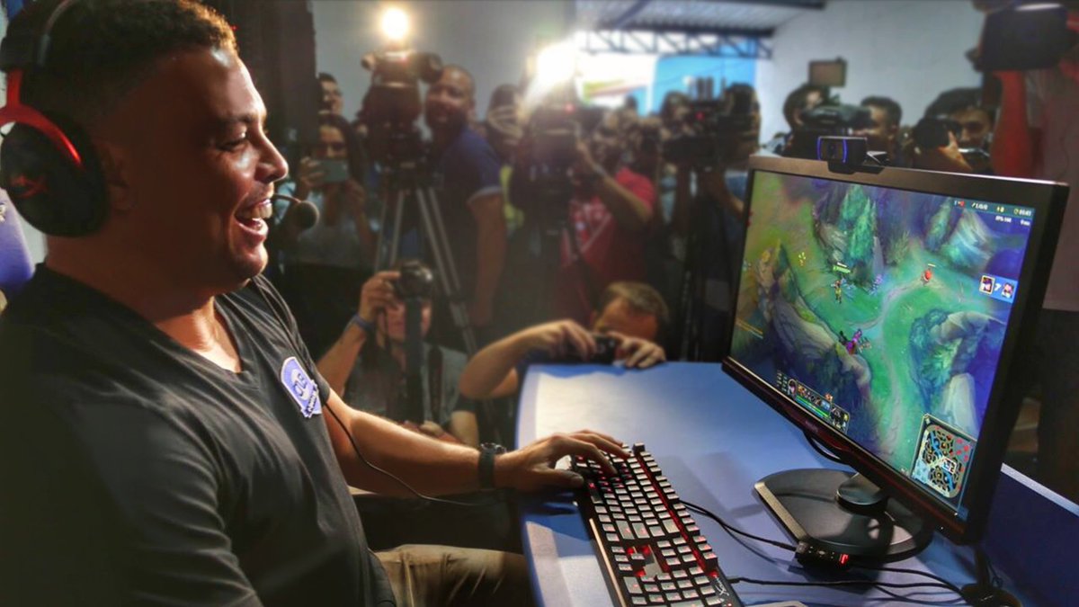 lolesports's tweet photo. We are excited to announce that two-time World Cup Champion @Ronaldo will be joining us for the #MSI2017 closing ceremony tomorrow! https://t.co/8oS8HzF0eT