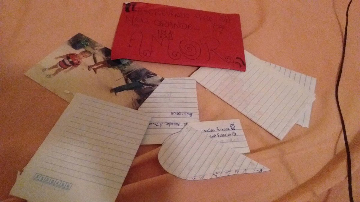 DougllasJesus96's tweet photo. Sério a Ficha Ainda Não Caiu ... 💌😱😍 https://t.co/hJ7HH56UKt