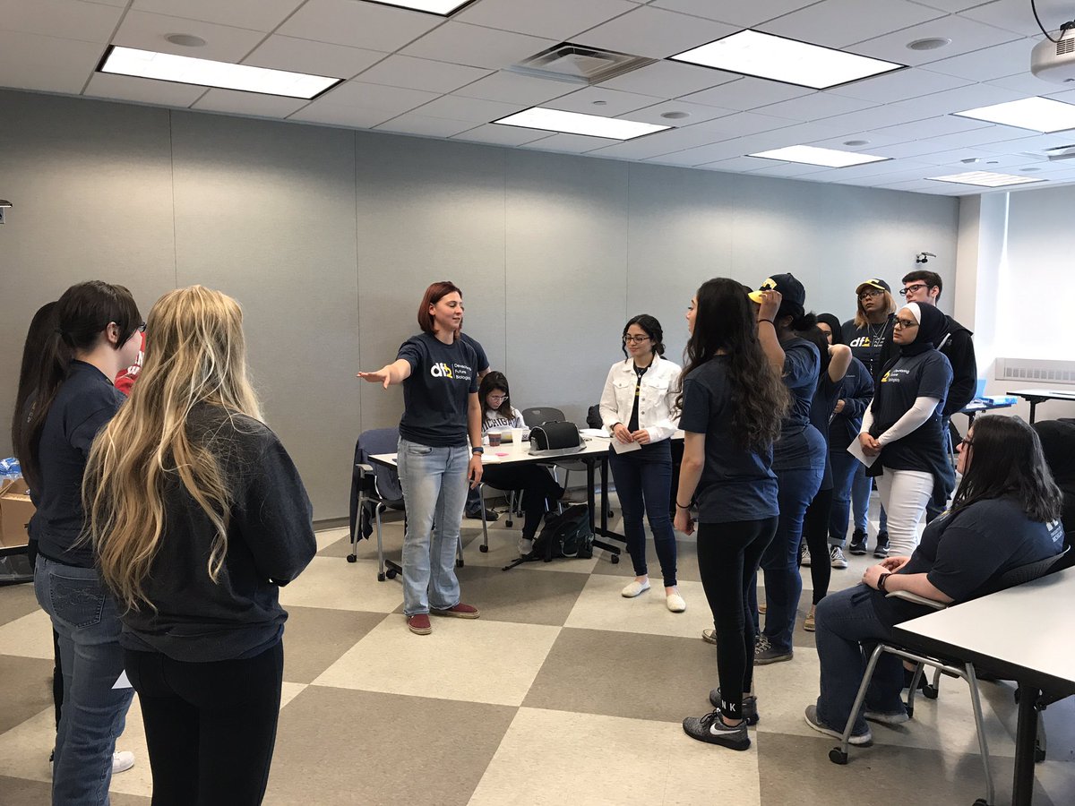 DFB2017's tweet photo. This morning, #DFB2017 instructor Eden, taught us about development and disease! https://t.co/nUl57EZko6