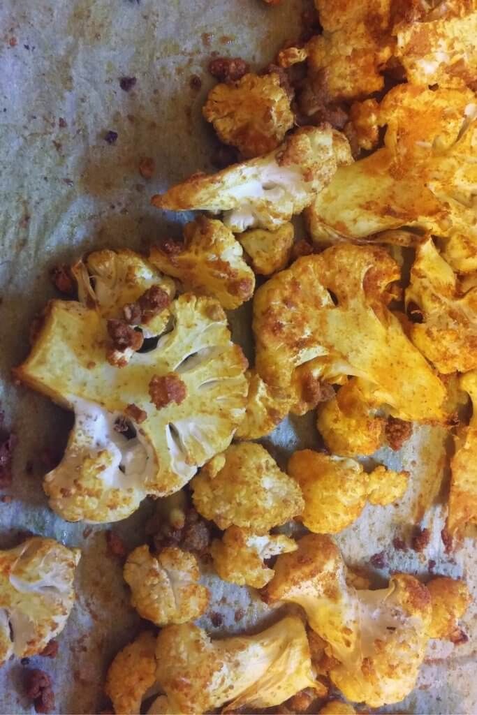 Accidentally_C's tweet photo. What would you pair with this delicious turmeric roasted cauliflower for a perfect dinner?

https://t.co/GX2b6QVW7t https://t.co/5riDmFC2pT