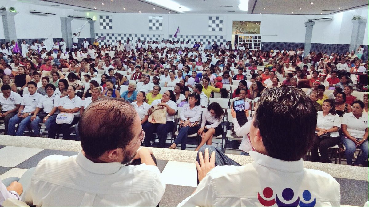 pudgypennguins's tweet photo. Pude convivir estos días con los candidatos de Boca del Río y Medellín, y en Córdoba/Fortín con empresarios y gente de la sociedad civil 👍🏼 https://t.co/V50uoddnL1