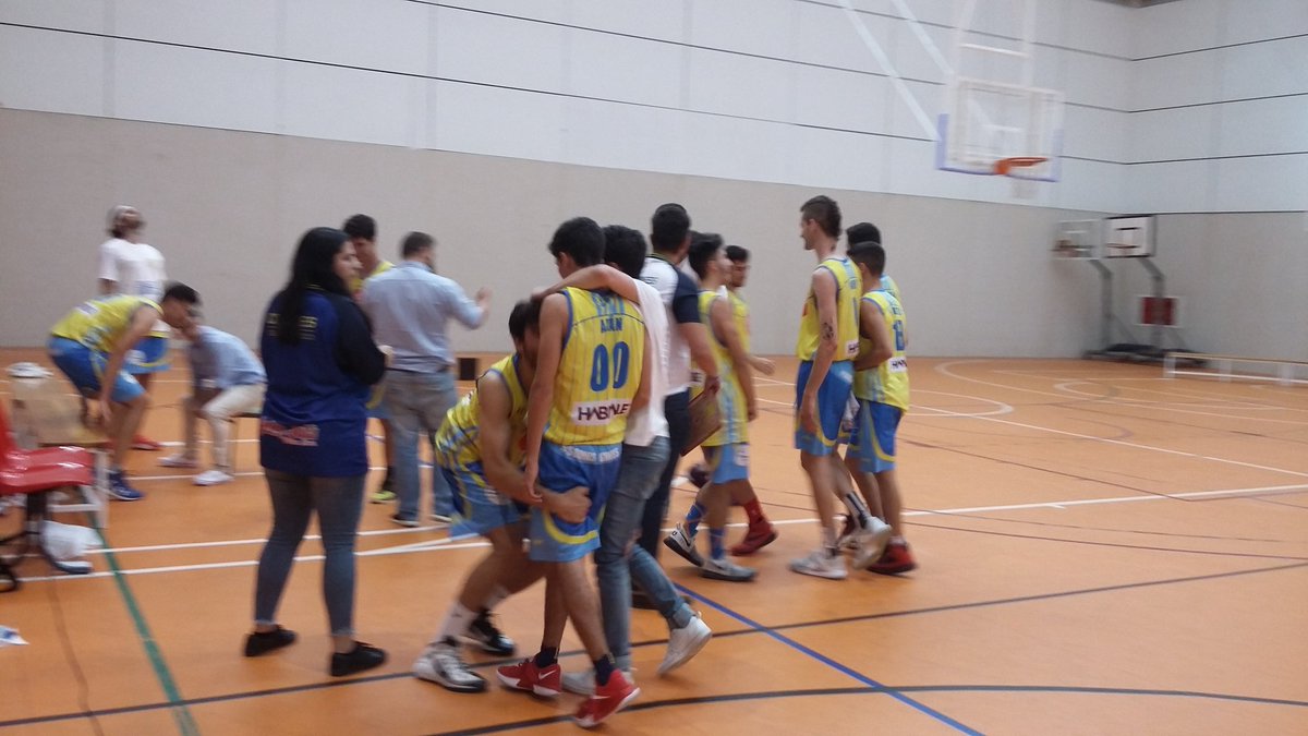 #FF1SENMAS17 Final del encuentro <a href="/cdgines/">CD Gines Baloncesto</a> 68 <a href="/BaloncesTomares/">Baloncesto Tomares</a> 62. Se ha disfrutado de un buen baloncesto con deportividad