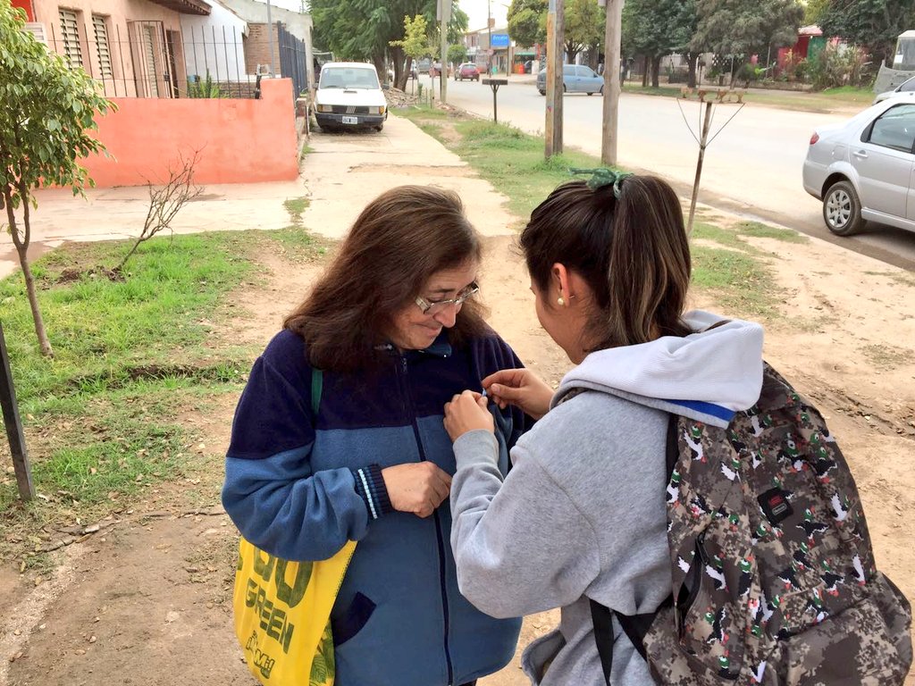 JovenesProSec12's tweet photo. Hoy salimos a escucharte una vez más. Sigamos construyendo desde el diálogo y el compromiso #CambiandoJuntos https://t.co/b3K9LMHsy4