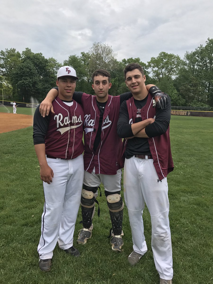 Rams take down Iona 1-0‼️ Delgado NO HITTER CG, 5BBs, 10Ks! Valecce go-ahead HR in 5th! Denet called the no-no! <a href="/chsaabaseball/">CHSAA BASEBALL</a> #GoRams 🐑⚾️