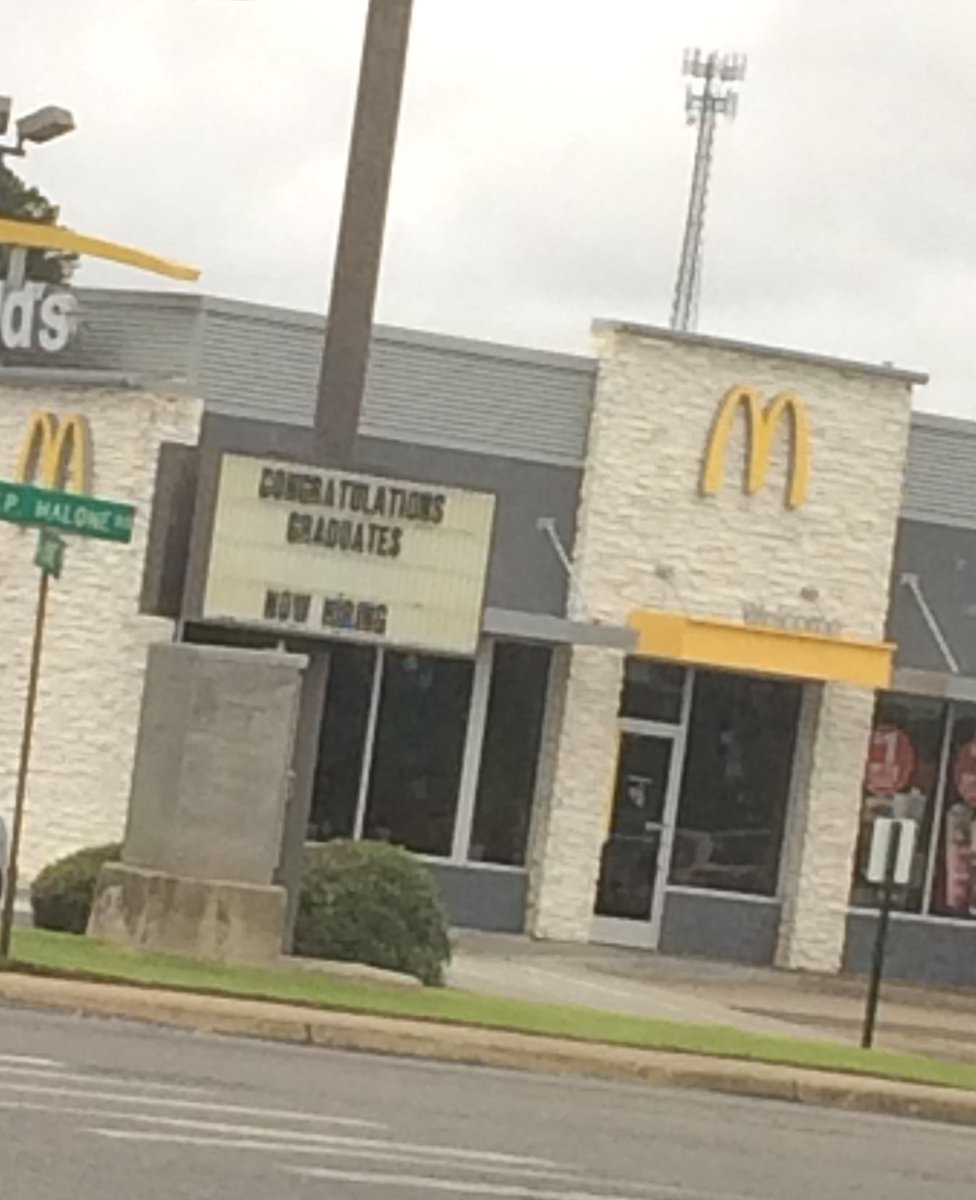 antoinelairy's tweet photo. Reality check brought to you by Arkadelphias McDs https://t.co/t1VpLiI3nO