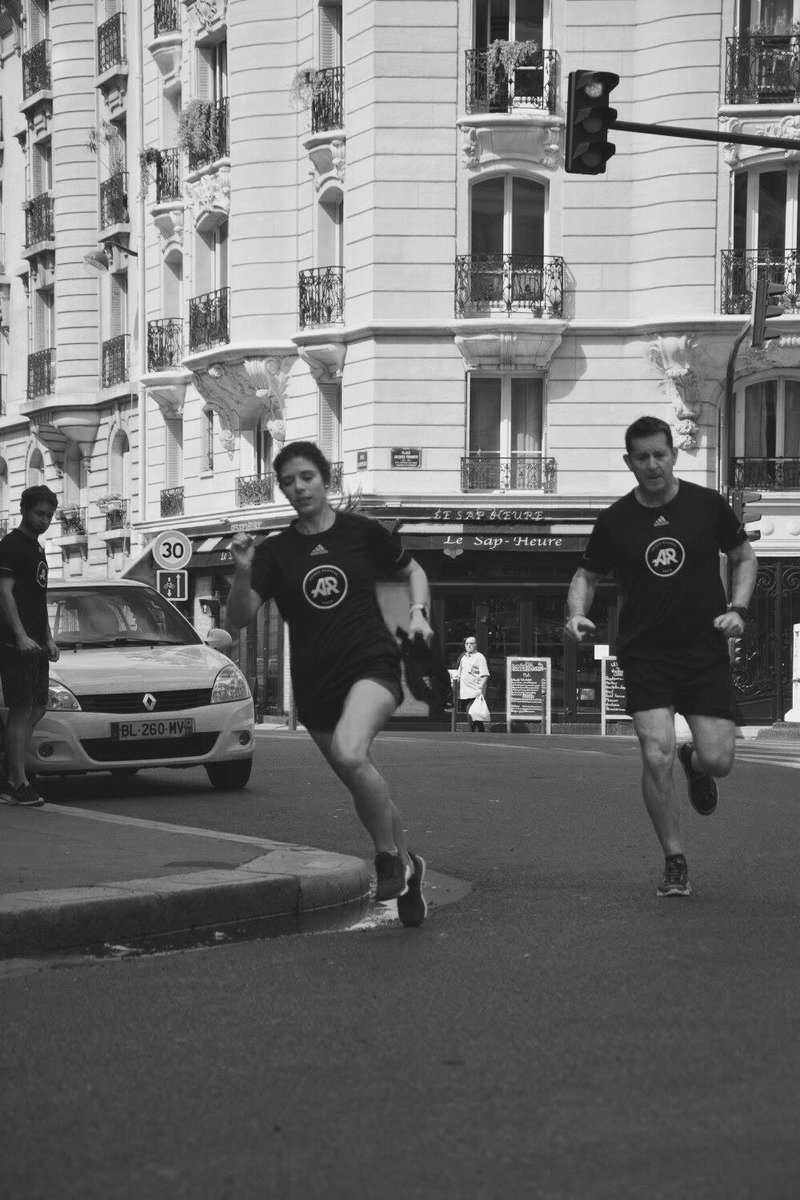 LauretteRunning's tweet photo. #whyirunpigalle #24hours #pureboostdpr #whyirunparis @AR_Pigalle https://t.co/6kSWbjTK8r