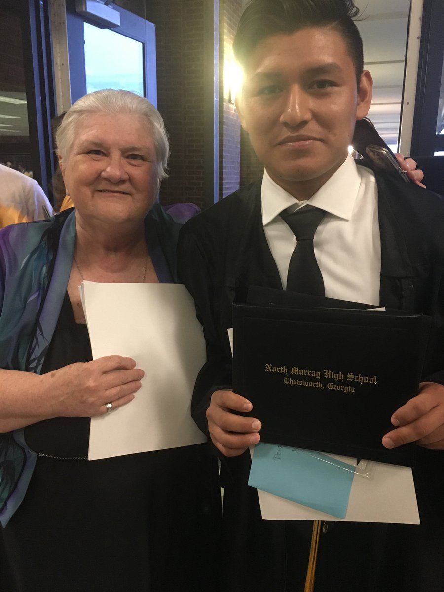 MurrayESOL's tweet photo. We are so proud of our NMHS graduates! ¡Felicidades! #murrayesol #murrayproud https://t.co/YvYcURpWP2