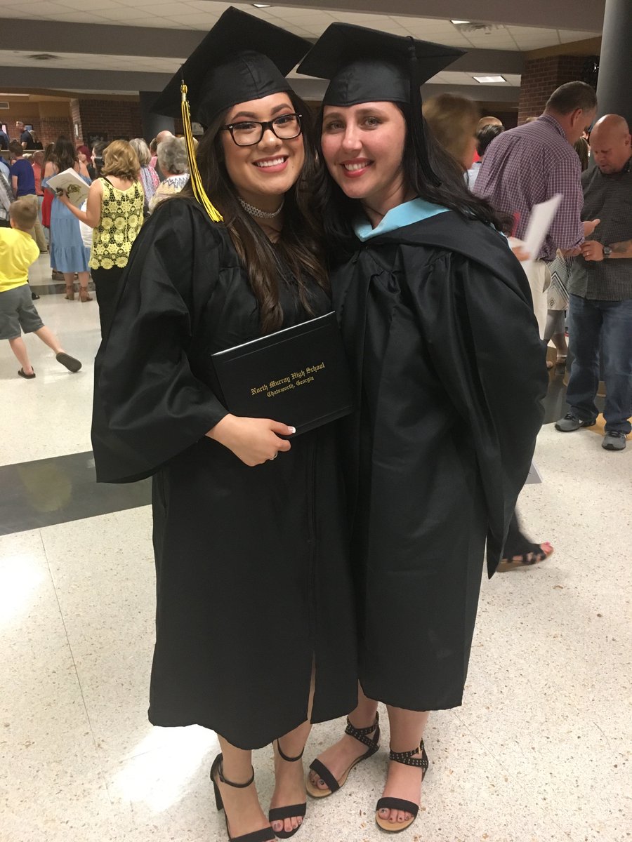 MurrayESOL's tweet photo. We are so proud of our NMHS graduates! ¡Felicidades! #murrayesol #murrayproud https://t.co/YvYcURpWP2