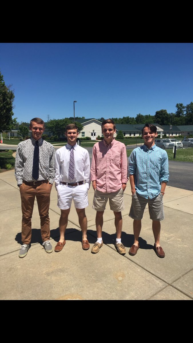 GcsRunning's tweet photo. The #JBCL crew runs their final 4x400 today as @Luke_Springs, @jproooney & Brice close out their careers. What an amazing journey it's been https://t.co/sgsSsBqIt3