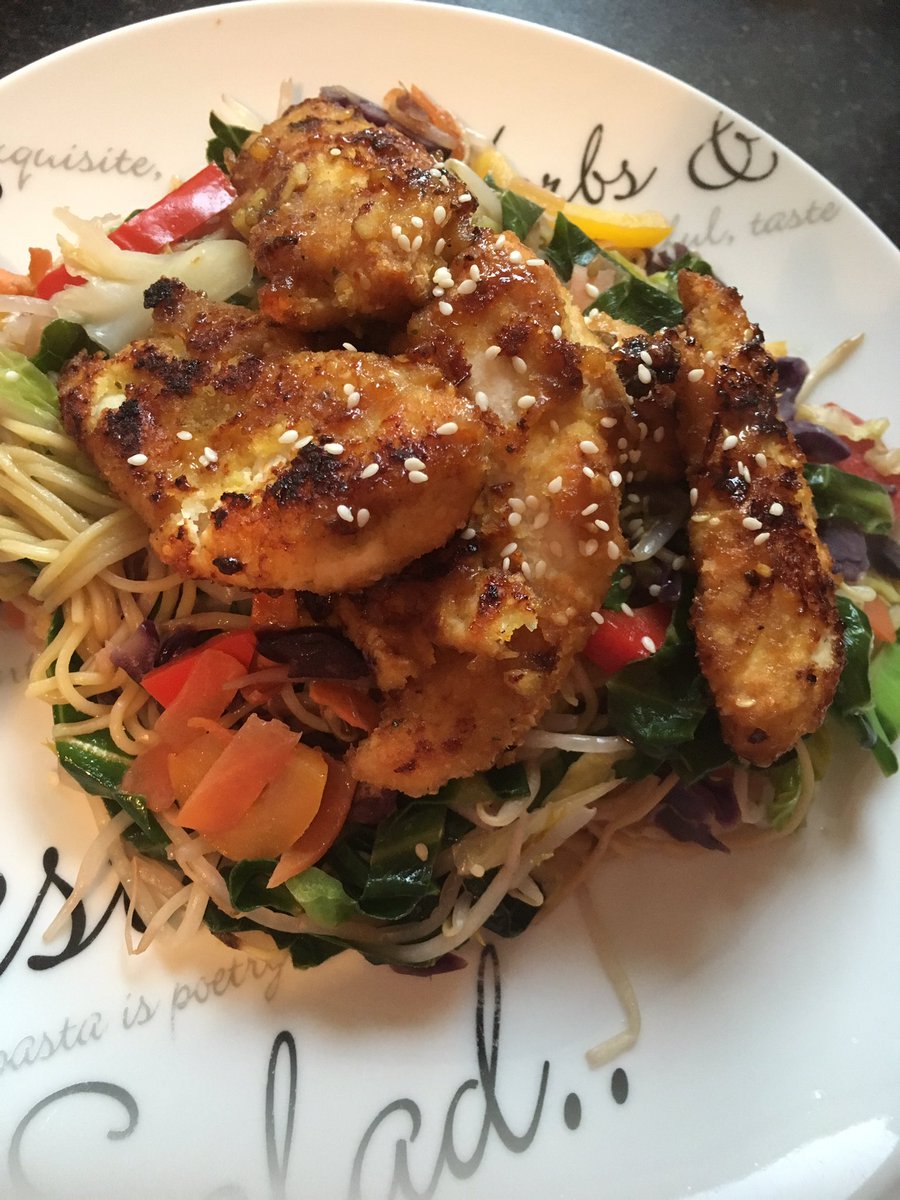 beberedfern's tweet photo. This was amazing.. sesame chicken 2.5 syns 😔😋#slimmingworld https://t.co/E6pu1Hbeeo