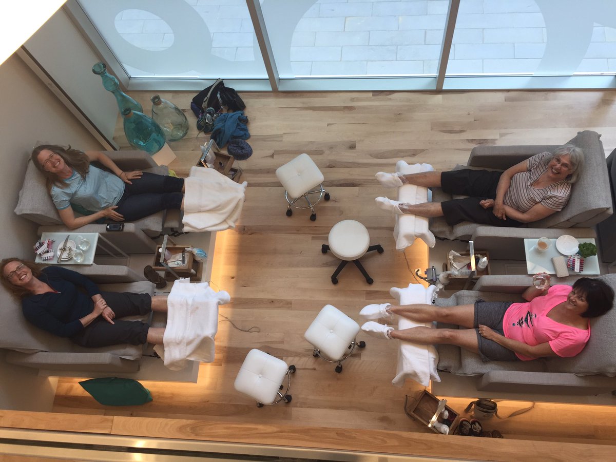 DianeDianeorb's tweet photo. Wonderful afternoon at the new Spirit Spa Hydrostone! @SpiritSpaHfx https://t.co/WQc0oX5BDq