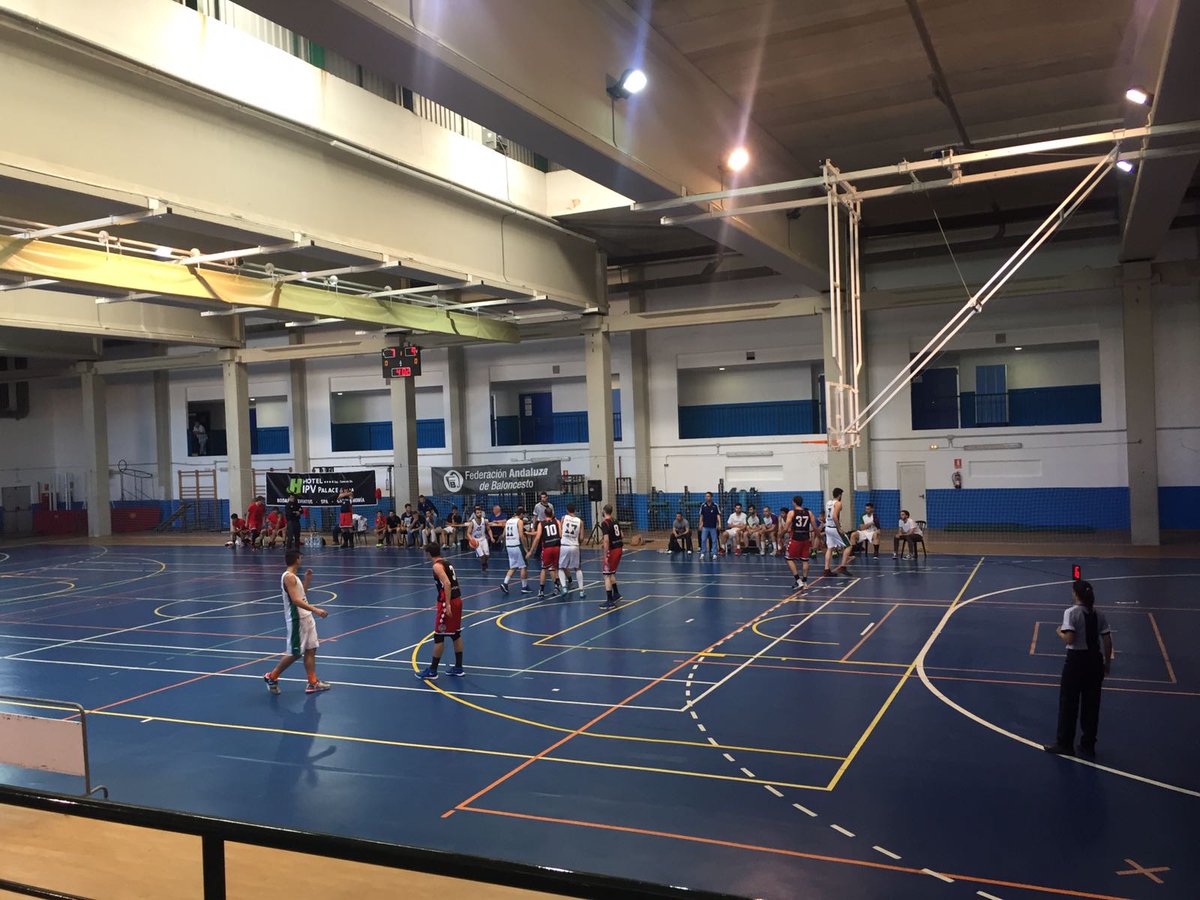 Rtvalhaurin's tweet photo. El @CBAlhaurino vence al C.B. San Pedro 66-42 y pasa a la final de la Liga Provincial de Baloncesto que se disputará mañana a las 17:30h. https://t.co/CxeHMeH6Aa