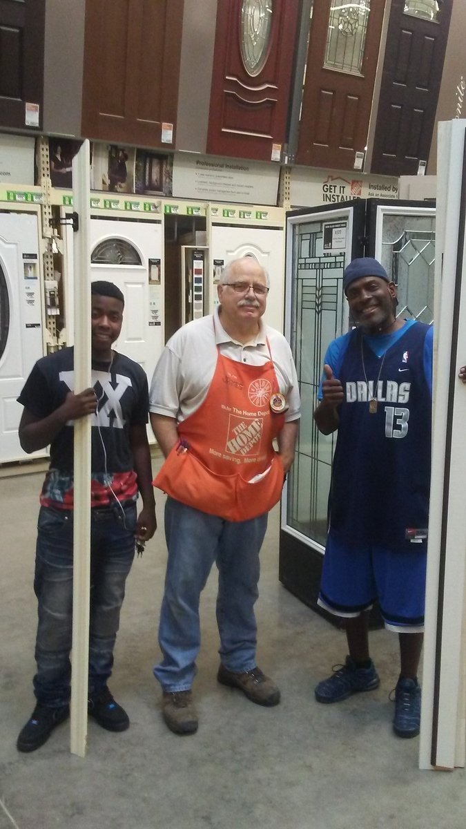 Congats!!D30 Specialist James. HD RDC#5023 Employee Doug, shopped D30 w/Son 2day &amp; felt SASM &amp;DH deserved 2 know that he went above &amp;Beyond!