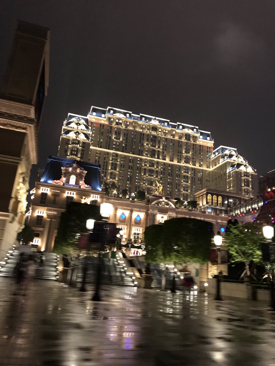 iLodger's tweet photo. The Parisian Macao (2) - Macau, China https://t.co/bZCcpkc1dJ