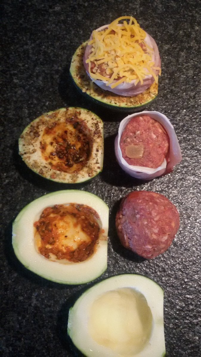 #BBQ-Bolcourgette
Cheese crusted
Planking smoked
Hip
#Freak